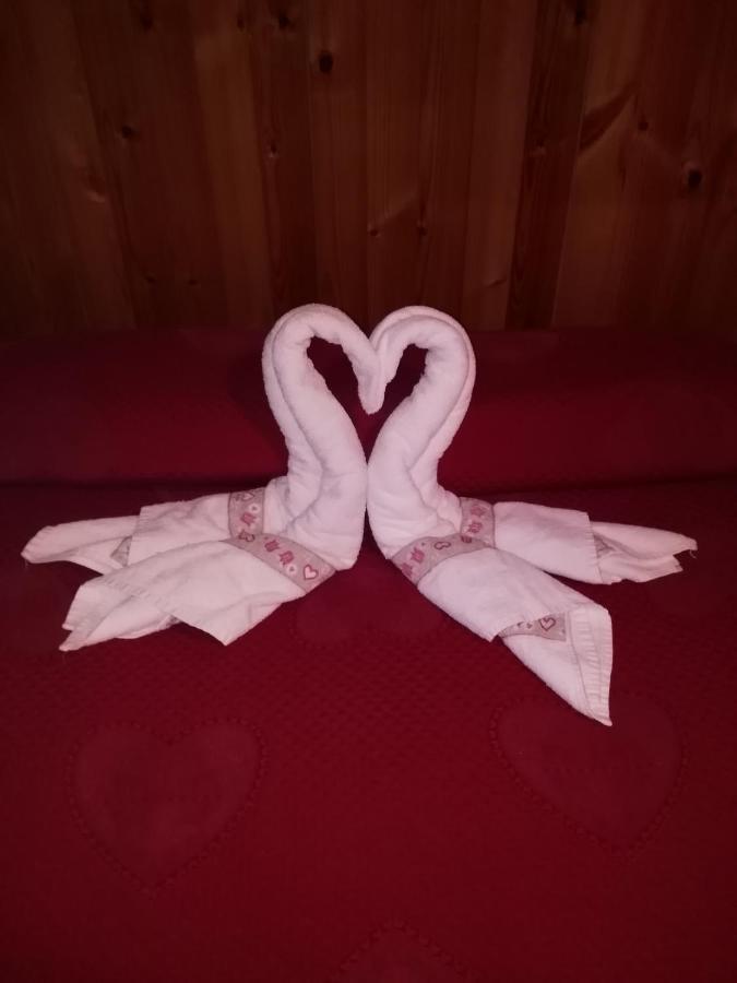 B&B Maison Vallomy Lillianes Εξωτερικό φωτογραφία